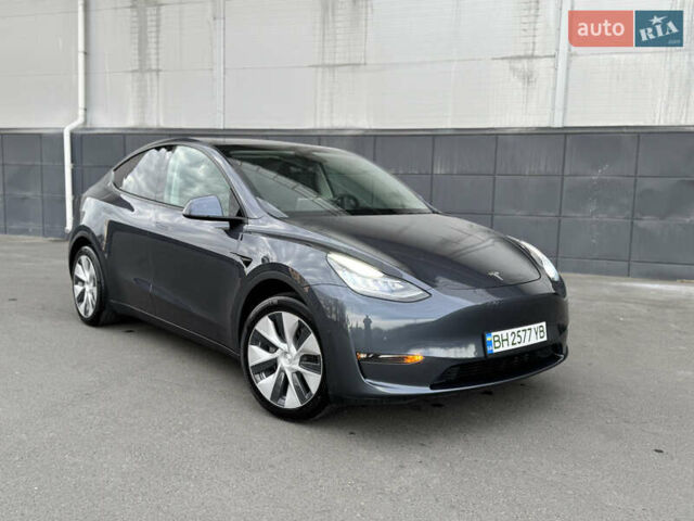 Серый Тесла Model Y, объемом двигателя 0 л и пробегом 33 тыс. км за 23999 $, фото 75 на Automoto.ua