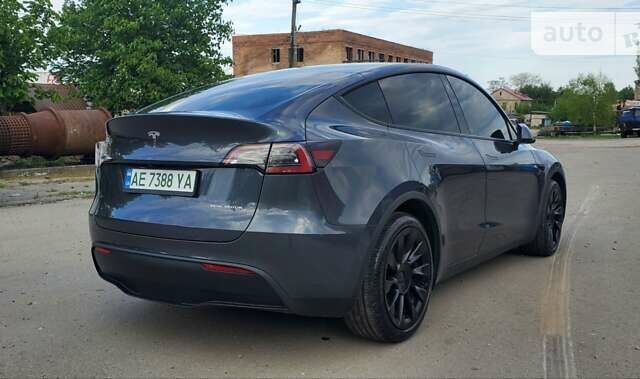 Серый Тесла Model Y, объемом двигателя 0 л и пробегом 35 тыс. км за 31500 $, фото 3 на Automoto.ua