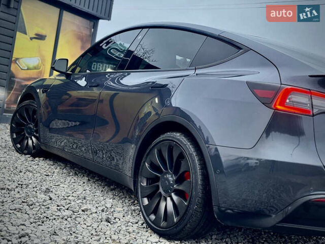 Серый Тесла Model Y, объемом двигателя 0 л и пробегом 107 тыс. км за 23999 $, фото 27 на Automoto.ua