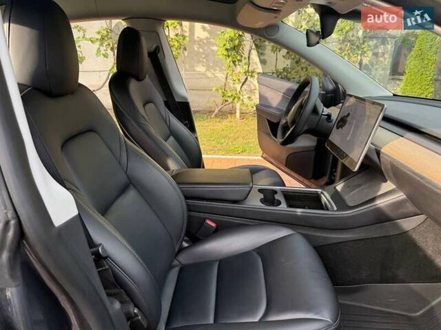 Серый Тесла Model Y, объемом двигателя 0 л и пробегом 100 тыс. км за 25500 $, фото 34 на Automoto.ua