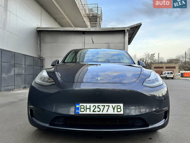 Серый Тесла Model Y, объемом двигателя 0 л и пробегом 33 тыс. км за 23999 $, фото 41 на Automoto.ua