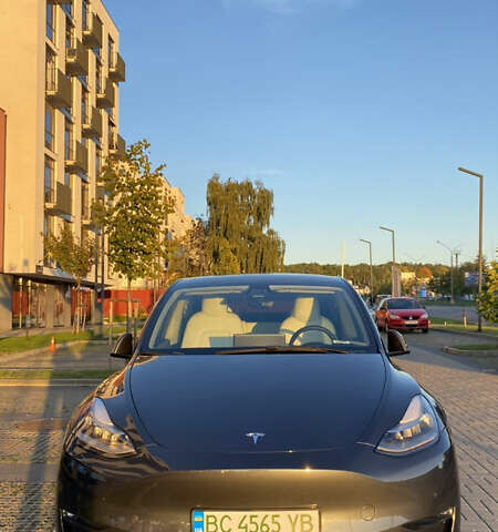 Серый Тесла Model Y, объемом двигателя 0 л и пробегом 98 тыс. км за 25300 $, фото 17 на Automoto.ua