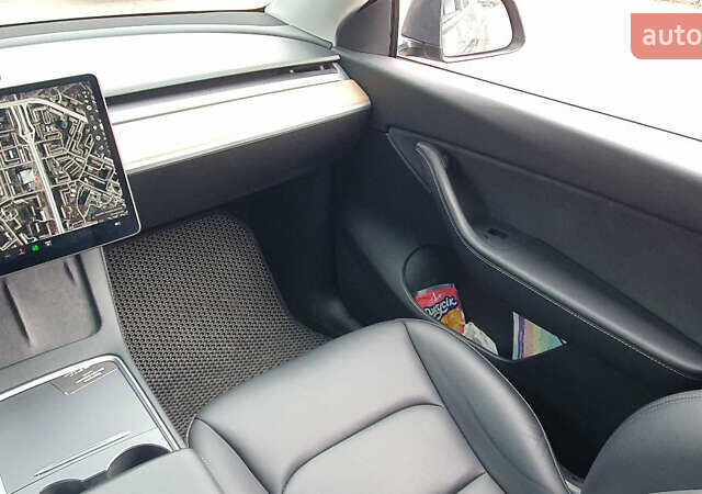 Тесла Model Y 2021 в Киеве на Automoto.ua Серый Тесла Model Y, объемом двигателя 0 л и пробегом 84 тыс. км за 27900 $, фото 16 на Automoto.ua