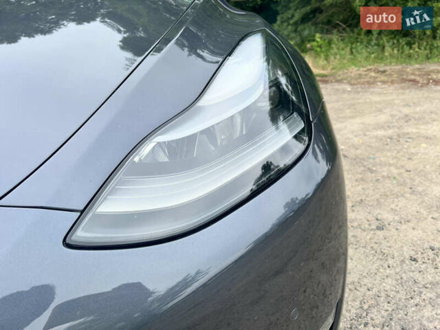 Серый Тесла Model Y, объемом двигателя 0 л и пробегом 61 тыс. км за 29000 $, фото 12 на Automoto.ua