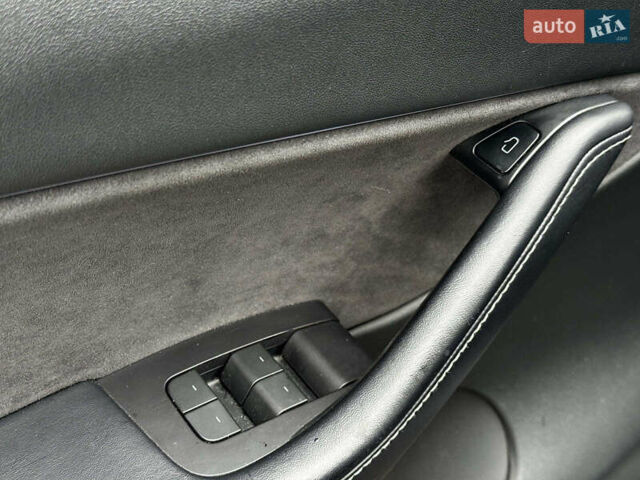 Серый Тесла Model Y, объемом двигателя 0 л и пробегом 98 тыс. км за 29490 $, фото 11 на Automoto.ua