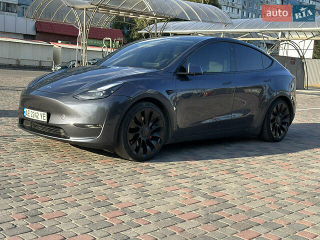 Серый Тесла Model Y, объемом двигателя 0 л и пробегом 58 тыс. км за 29999 $, фото 6 на Automoto.ua