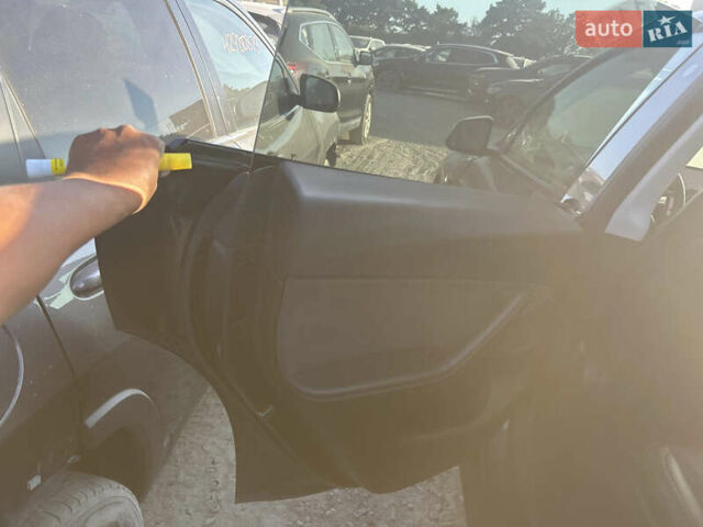 Серый Тесла Model Y, объемом двигателя 0 л и пробегом 81 тыс. км за 17500 $, фото 22 на Automoto.ua