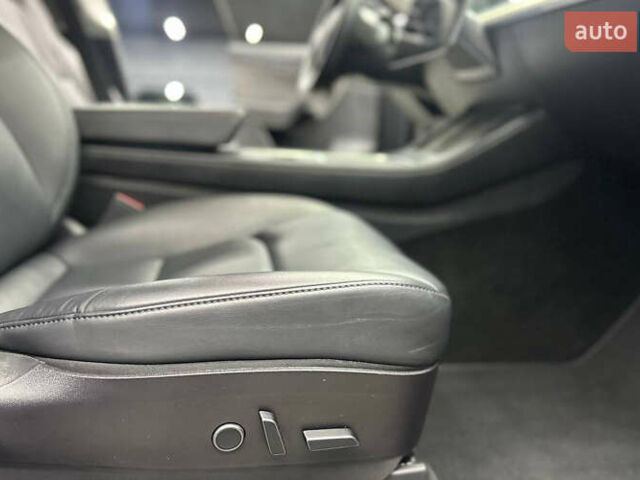 Серый Тесла Model Y, объемом двигателя 0 л и пробегом 20 тыс. км за 27500 $, фото 14 на Automoto.ua