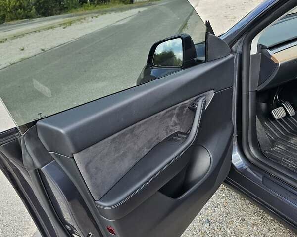 Сірий Тесла Model Y, об'ємом двигуна 0 л та пробігом 87 тис. км за 27000 $, фото 19 на Automoto.ua