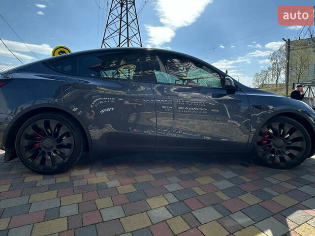 Серый Тесла Model Y, объемом двигателя 0 л и пробегом 68 тыс. км за 25500 $, фото 9 на Automoto.ua