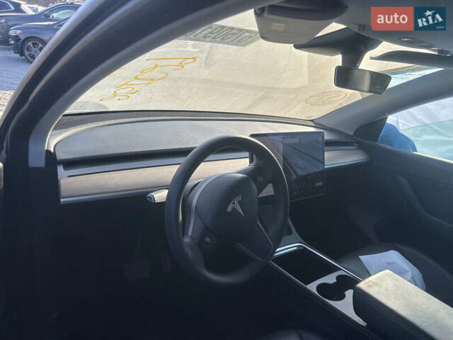 Серый Тесла Model Y, объемом двигателя 0 л и пробегом 81 тыс. км за 17500 $, фото 25 на Automoto.ua