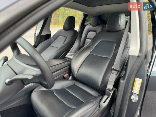 Серый Тесла Model Y, объемом двигателя 0 л и пробегом 211 тыс. км за 18950 $, фото 45 на Automoto.ua