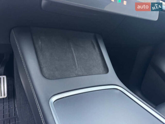 Серый Тесла Model Y, объемом двигателя 0 л и пробегом 107 тыс. км за 23999 $, фото 60 на Automoto.ua