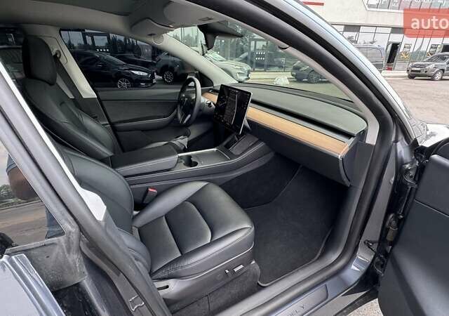 Сірий Тесла Model Y, об'ємом двигуна 0 л та пробігом 26 тис. км за 27300 $, фото 21 на Automoto.ua