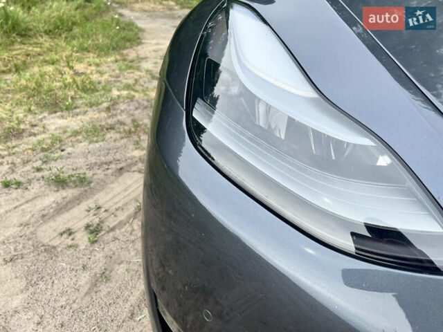 Серый Тесла Model Y, объемом двигателя 0 л и пробегом 61 тыс. км за 29000 $, фото 13 на Automoto.ua