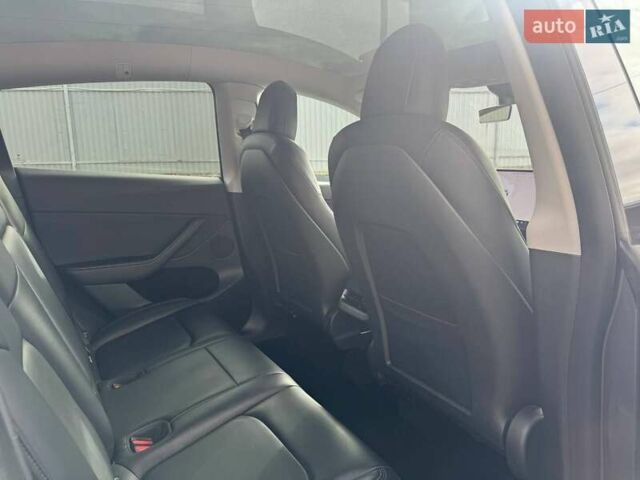 Серый Тесла Model Y, объемом двигателя 0 л и пробегом 110 тыс. км за 22000 $, фото 12 на Automoto.ua