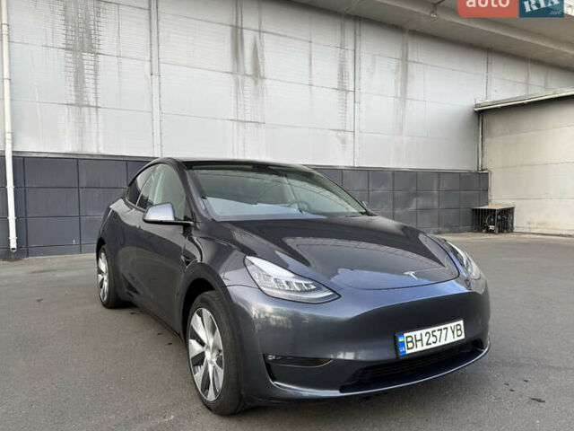 Серый Тесла Model Y, объемом двигателя 0 л и пробегом 38 тыс. км за 28900 $, фото 11 на Automoto.ua