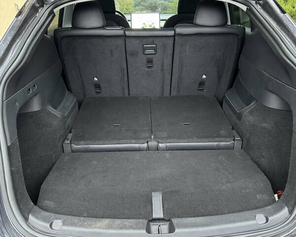 Серый Тесла Model Y, объемом двигателя 0 л и пробегом 85 тыс. км за 23000 $, фото 10 на Automoto.ua