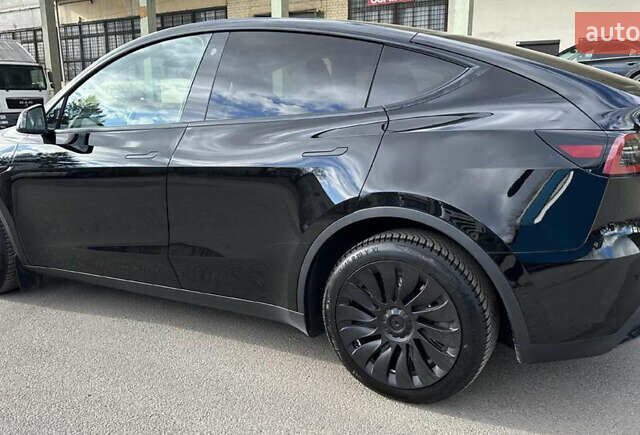 Серый Тесла Model Y, объемом двигателя 0 л и пробегом 30 тыс. км за 28000 $, фото 7 на Automoto.ua