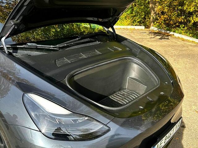 Тесла Model Y 2021 в Каменское - Днепродзержинск на Automoto.ua Серый Тесла Model Y, объемом двигателя 0 л и пробегом 62 тыс. км за 29000 $, фото 7 на Automoto.ua