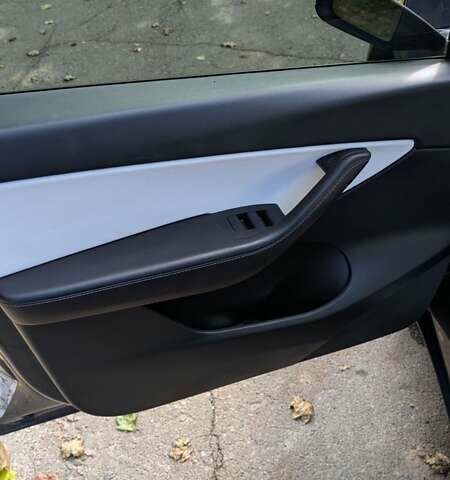 Сірий Тесла Model Y, об'ємом двигуна 0 л та пробігом 152 тис. км за 21000 $, фото 51 на Automoto.ua