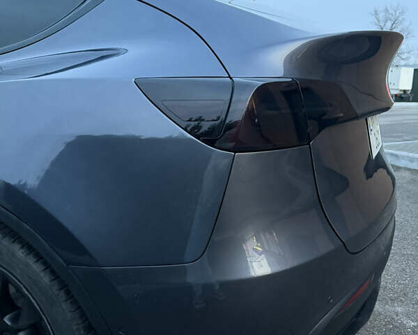 Серый Тесла Model Y, объемом двигателя 0 л и пробегом 49 тыс. км за 26500 $, фото 7 на Automoto.ua