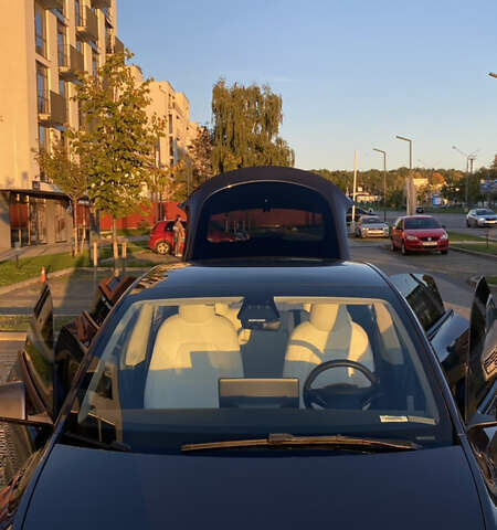 Серый Тесла Model Y, объемом двигателя 0 л и пробегом 98 тыс. км за 25300 $, фото 10 на Automoto.ua