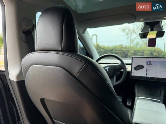 Серый Тесла Model Y, объемом двигателя 0 л и пробегом 91 тыс. км за 26500 $, фото 44 на Automoto.ua