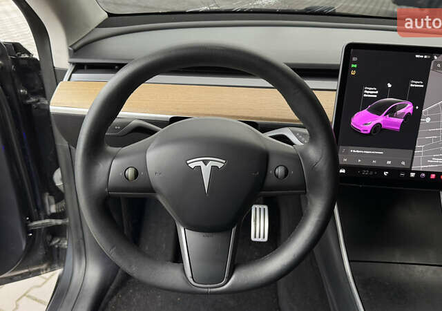 Серый Тесла Model Y, объемом двигателя 0 л и пробегом 138 тыс. км за 20200 $, фото 24 на Automoto.ua
