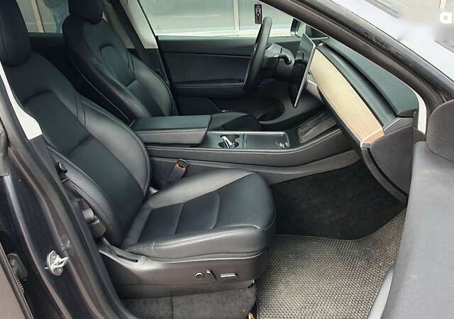 Сірий Тесла Model Y, об'ємом двигуна 0 л та пробігом 84 тис. км за 27900 $, фото 9 на Automoto.ua