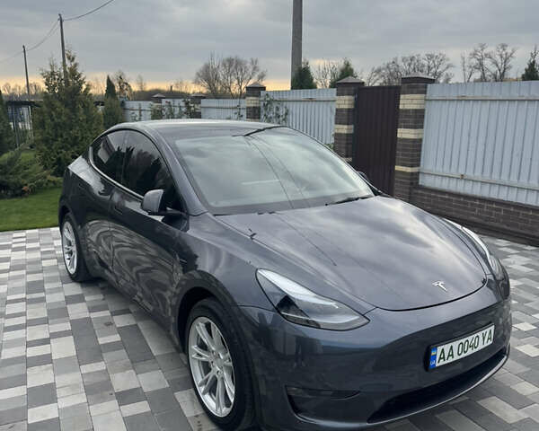 Серый Тесла Model Y, объемом двигателя 0 л и пробегом 39 тыс. км за 29800 $, фото 7 на Automoto.ua