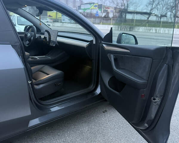 Сірий Тесла Model Y, об'ємом двигуна 0 л та пробігом 86 тис. км за 30000 $, фото 17 на Automoto.ua
