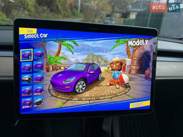 Серый Тесла Model Y, объемом двигателя 0 л и пробегом 95 тыс. км за 24900 $, фото 19 на Automoto.ua