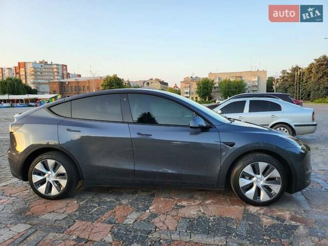 Серый Тесла Model Y, объемом двигателя 0 л и пробегом 49 тыс. км за 26950 $, фото 11 на Automoto.ua