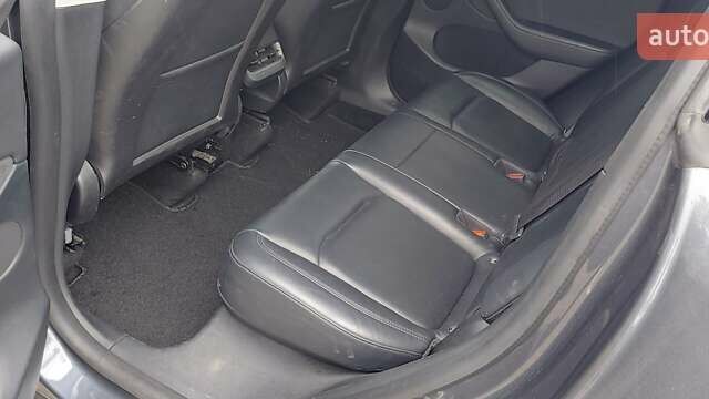 Тесла Model Y 2022 в Буче на Automoto.ua Серый Тесла Model Y, объемом двигателя 0 л и пробегом 144 тыс. км за 21300 $, фото 10 на Automoto.ua