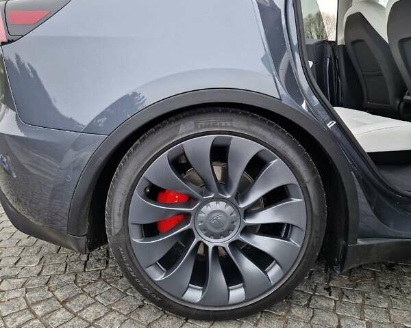 Серый Тесла Model Y, объемом двигателя 0 л и пробегом 38 тыс. км за 35000 $, фото 14 на Automoto.ua