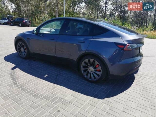 Серый Тесла Model Y, объемом двигателя 0 л и пробегом 3 тыс. км за 45500 $, фото 6 на Automoto.ua