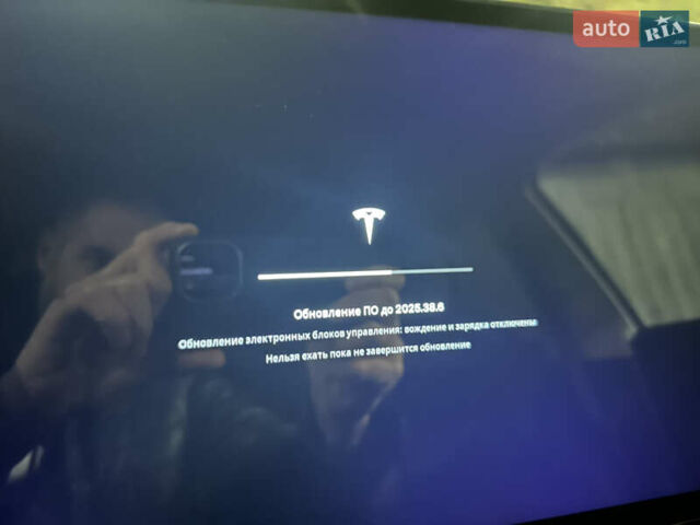 Серый Тесла Model Y, объемом двигателя 0 л и пробегом 95 тыс. км за 24900 $, фото 20 на Automoto.ua