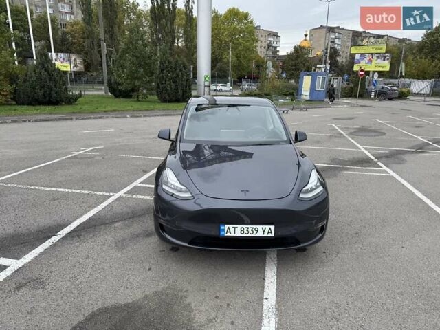Серый Тесла Model Y, объемом двигателя 0 л и пробегом 61 тыс. км за 25500 $, фото 31 на Automoto.ua