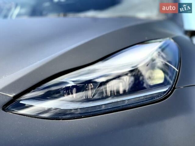 Серый Тесла Model Y, объемом двигателя 0 л и пробегом 25 тыс. км за 27000 $, фото 12 на Automoto.ua