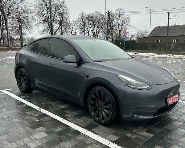 Серый Тесла Model Y, объемом двигателя 0 л и пробегом 47 тыс. км за 26900 $, фото 2 на Automoto.ua