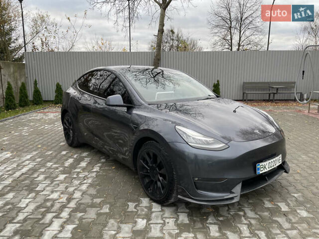 Сірий Тесла Model Y, об'ємом двигуна 0 л та пробігом 118 тис. км за 25900 $, фото 7 на Automoto.ua