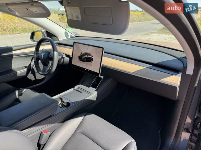 Сірий Тесла Model Y, об'ємом двигуна 0 л та пробігом 83 тис. км за 23800 $, фото 41 на Automoto.ua
