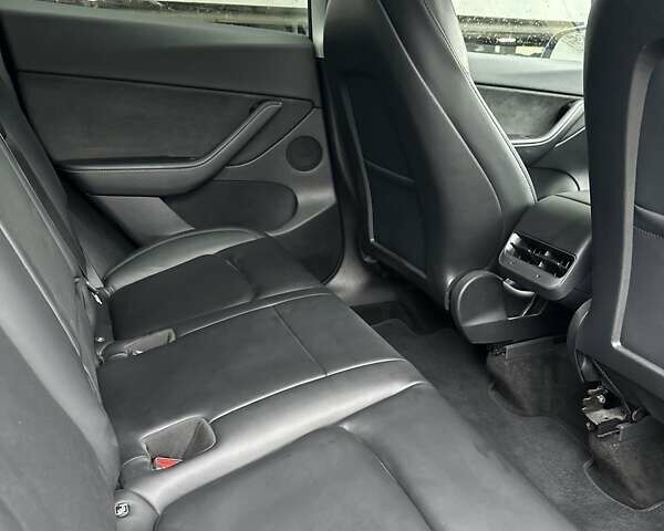 Сірий Тесла Model Y, об'ємом двигуна 0 л та пробігом 121 тис. км за 25000 $, фото 12 на Automoto.ua