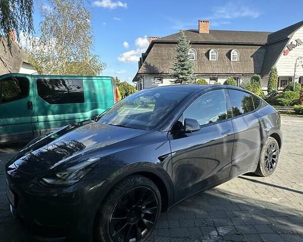 Серый Тесла Model Y, объемом двигателя 0 л и пробегом 60 тыс. км за 28999 $, фото 21 на Automoto.ua