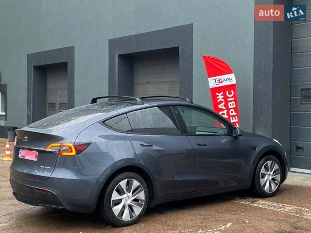 Серый Тесла Model Y, объемом двигателя 0 л и пробегом 61 тыс. км за 30999 $, фото 9 на Automoto.ua