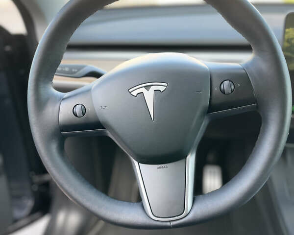 Серый Тесла Model Y, объемом двигателя 0 л и пробегом 78 тыс. км за 30500 $, фото 33 на Automoto.ua
