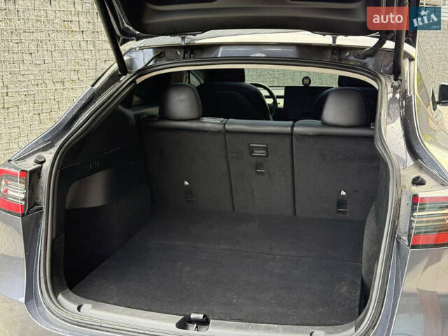 Тесла Model Y 2022 у Луцьку на Automoto.ua Сірий Тесла Model Y, об'ємом двигуна 0 л та пробігом 215 тис. км за 20900 $, фото 7 на Automoto.ua