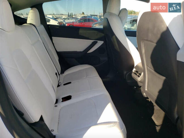 Серый Тесла Model Y, объемом двигателя 0 л и пробегом 33 тыс. км за 2750 $, фото 9 на Automoto.ua