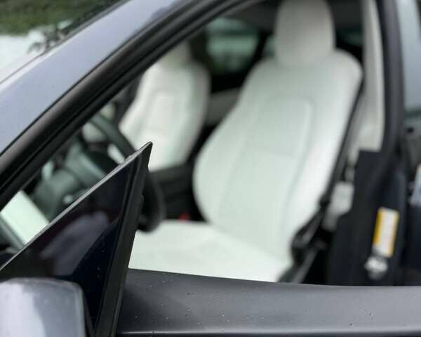 Сірий Тесла Model Y, об'ємом двигуна 0 л та пробігом 165 тис. км за 25000 $, фото 22 на Automoto.ua